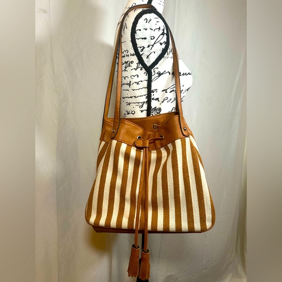 Bueno Handbags - BUENO Bucket Bag Classic Stripe Beachy Boho Chic Romantic Summer Coastal Cowgirl